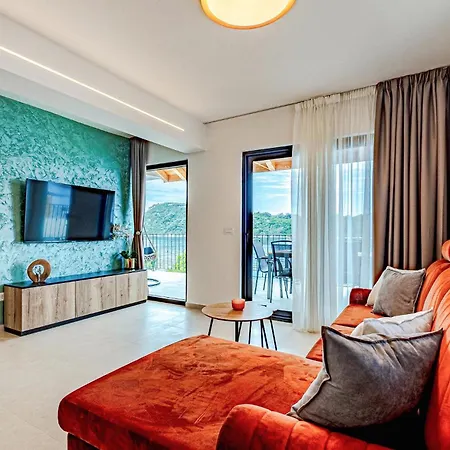 Amazing In With Kitchen 別荘 Blato