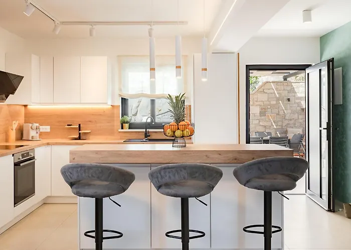 بيت للعطل Amazing In With Kitchen *