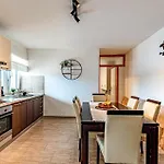 Σπίτι διακοπών Awesome Home In Blato