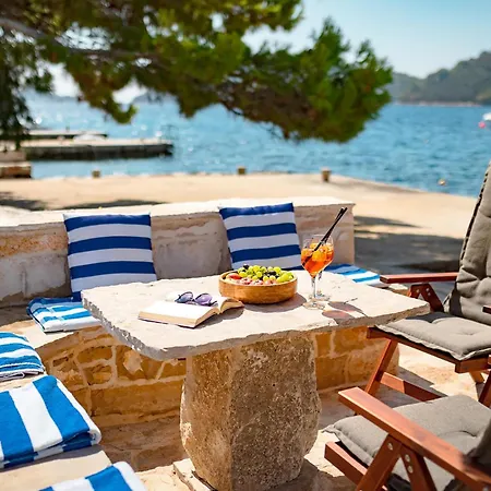 Amazing In With Kitchen Дом отдыха