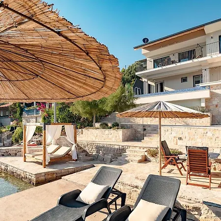 Amazing In With Kitchen Blato (Korcula)