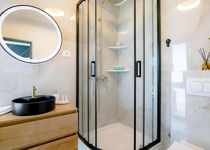 Amazing In With Kitchen * Blato