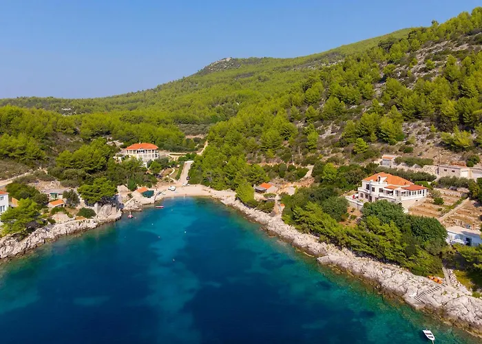 Amazing In With Kitchen Blato (Korcula)